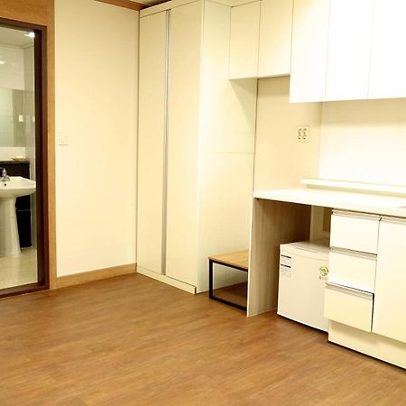 Hotel Happy Memory Jeonju Zimmer foto